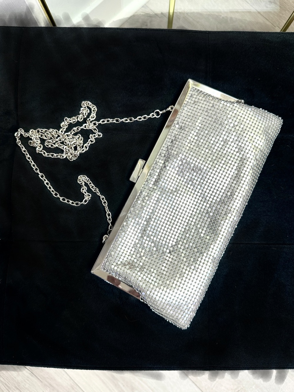 GUESS Chainmail Evening Bag Silver Chain Strap Logo Clasp Clutch Purse